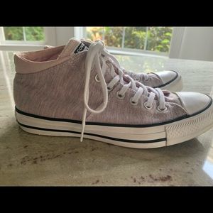 Converse mids women’s shoes pink/gray size 8 NEW